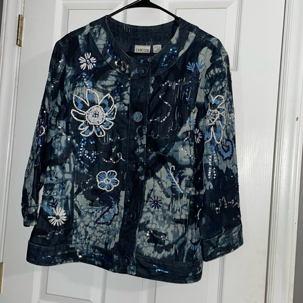 Chico’s Tie Dyed Indigo Denim Jean Jacket Size 2 Sequins Embroidery Lined